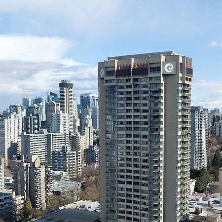 Coast Plaza Hotel And Suites Vancouver Dış mekan fotoğraf
