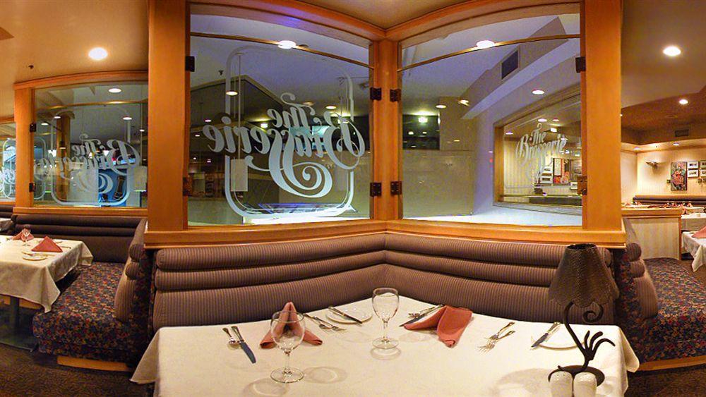 Coast Plaza Hotel And Suites Vancouver Dış mekan fotoğraf