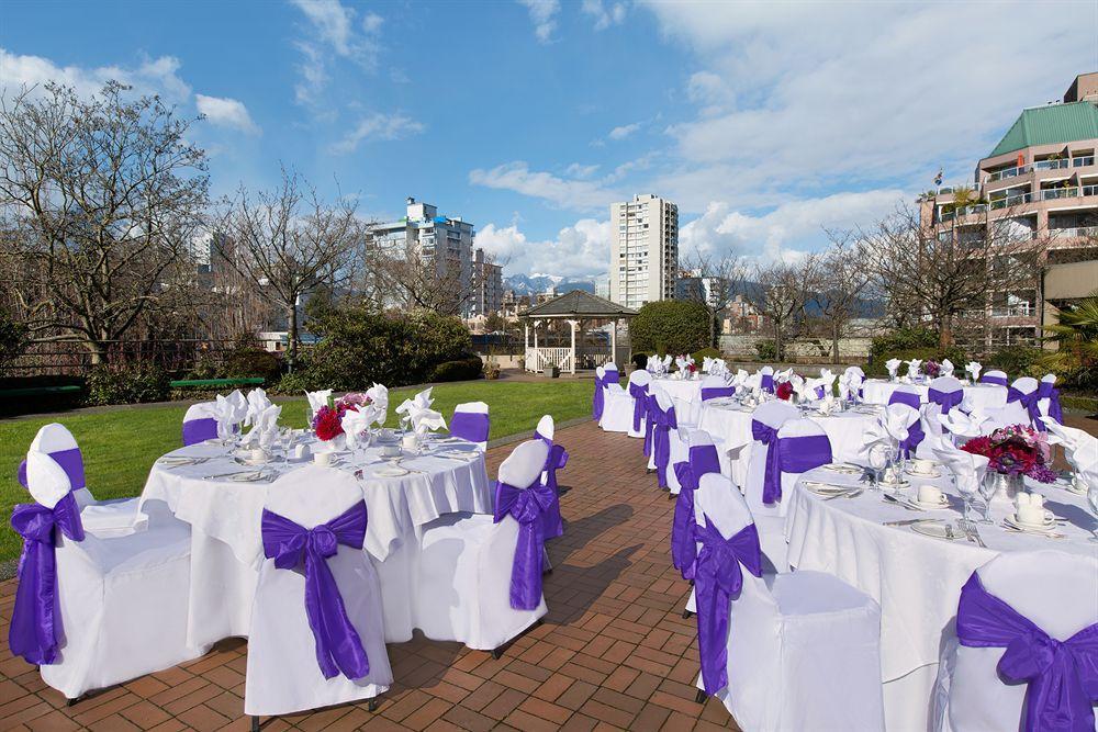 Coast Plaza Hotel And Suites Vancouver Dış mekan fotoğraf