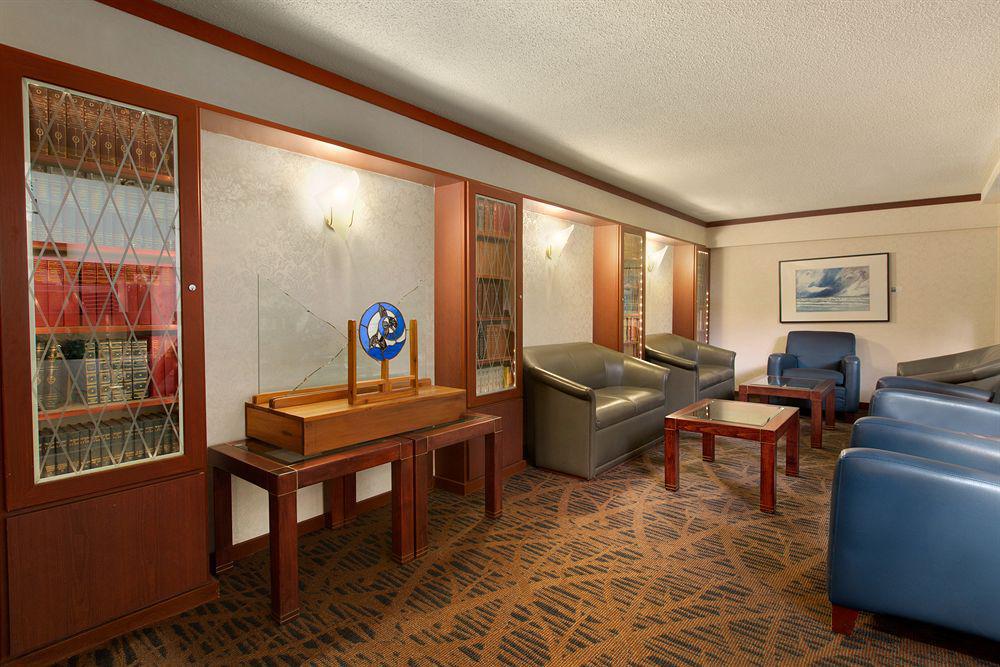 Coast Plaza Hotel And Suites Vancouver Dış mekan fotoğraf